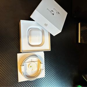 *BEST OFFER* Airpods (3rd gen)